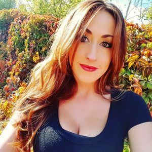 Meet your Posher, Cayla